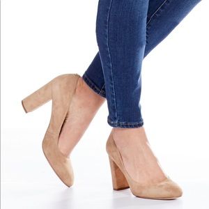 Sam Edelman Stillson oatmeal tan block heels.